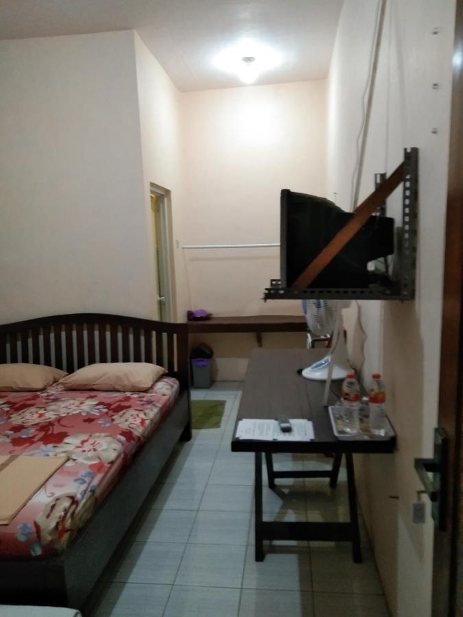 Canary Guesthouse Jogjakarta Buitenkant foto